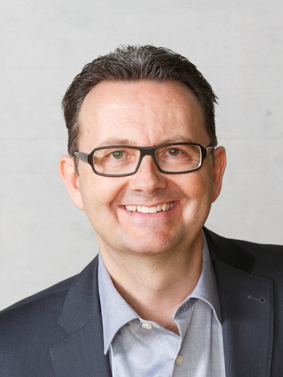 Prof. Dr. Walter Kaufmann