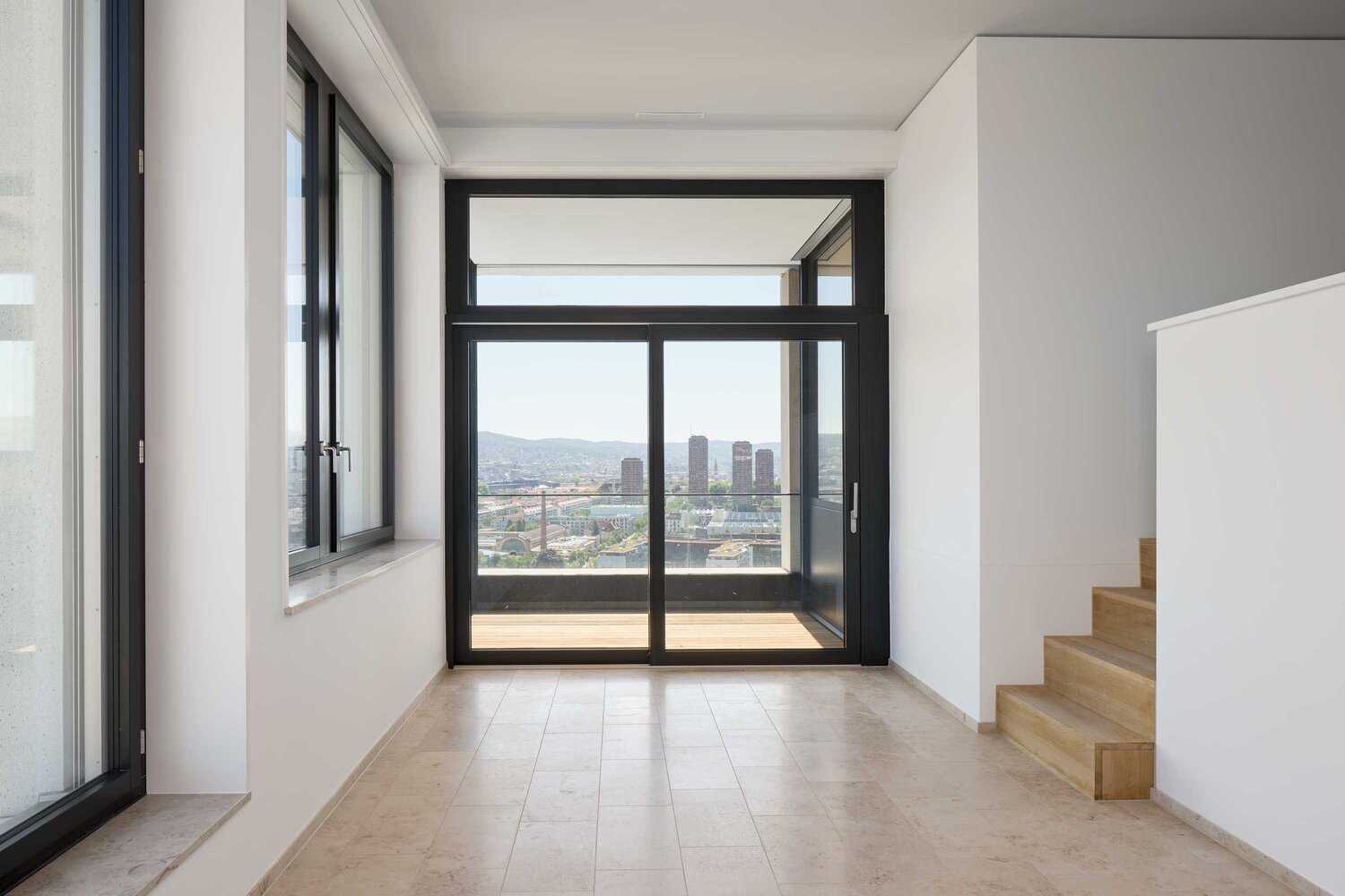 &Uuml;berhohe Wohnr&auml;ume in den obersten Geschossen