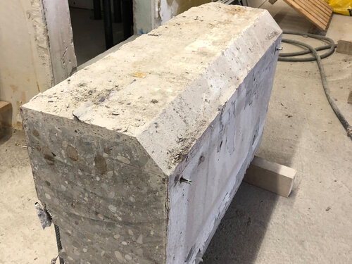 Nutzung der geschnittenen Betonelemente beispielsweise als Sitzbank