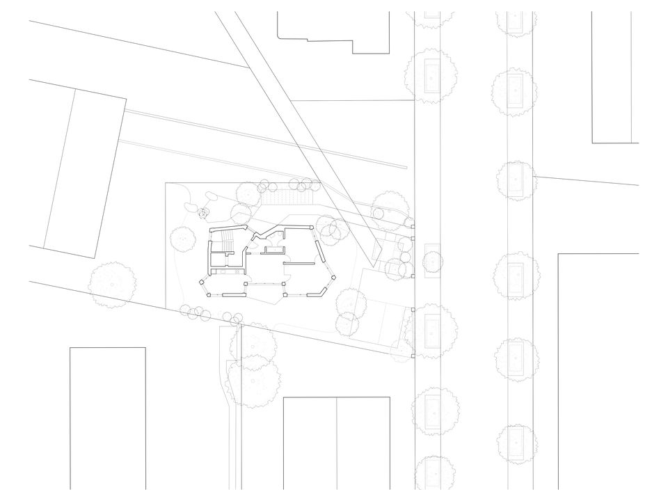 Situationsplan mit querendem Bach