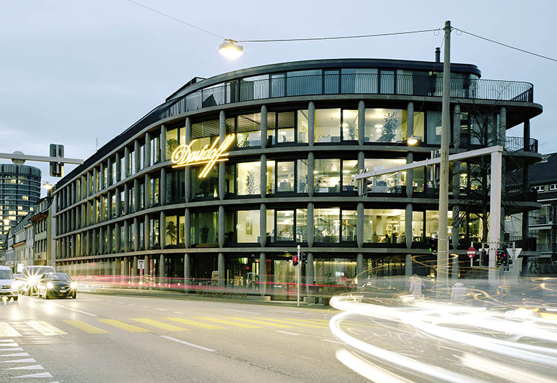 Das von Diener &amp; Diener entworfene Maison Davidoff ist der Hauptsitz des Familienunternehmens Oettinger Davidoff AG.