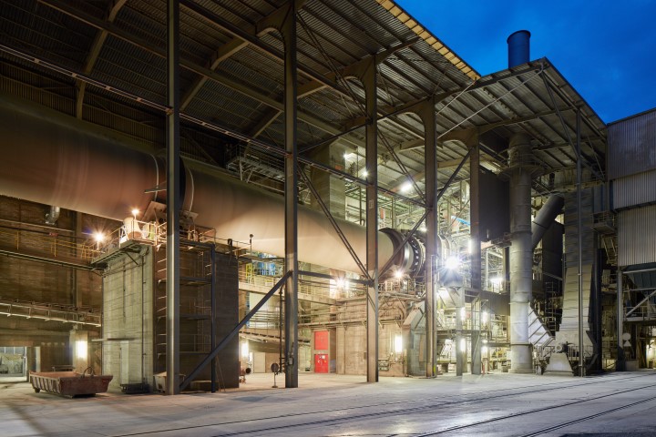 Four &agrave; ciment de l&rsquo;entreprise Vigier &agrave; P&eacute;ry